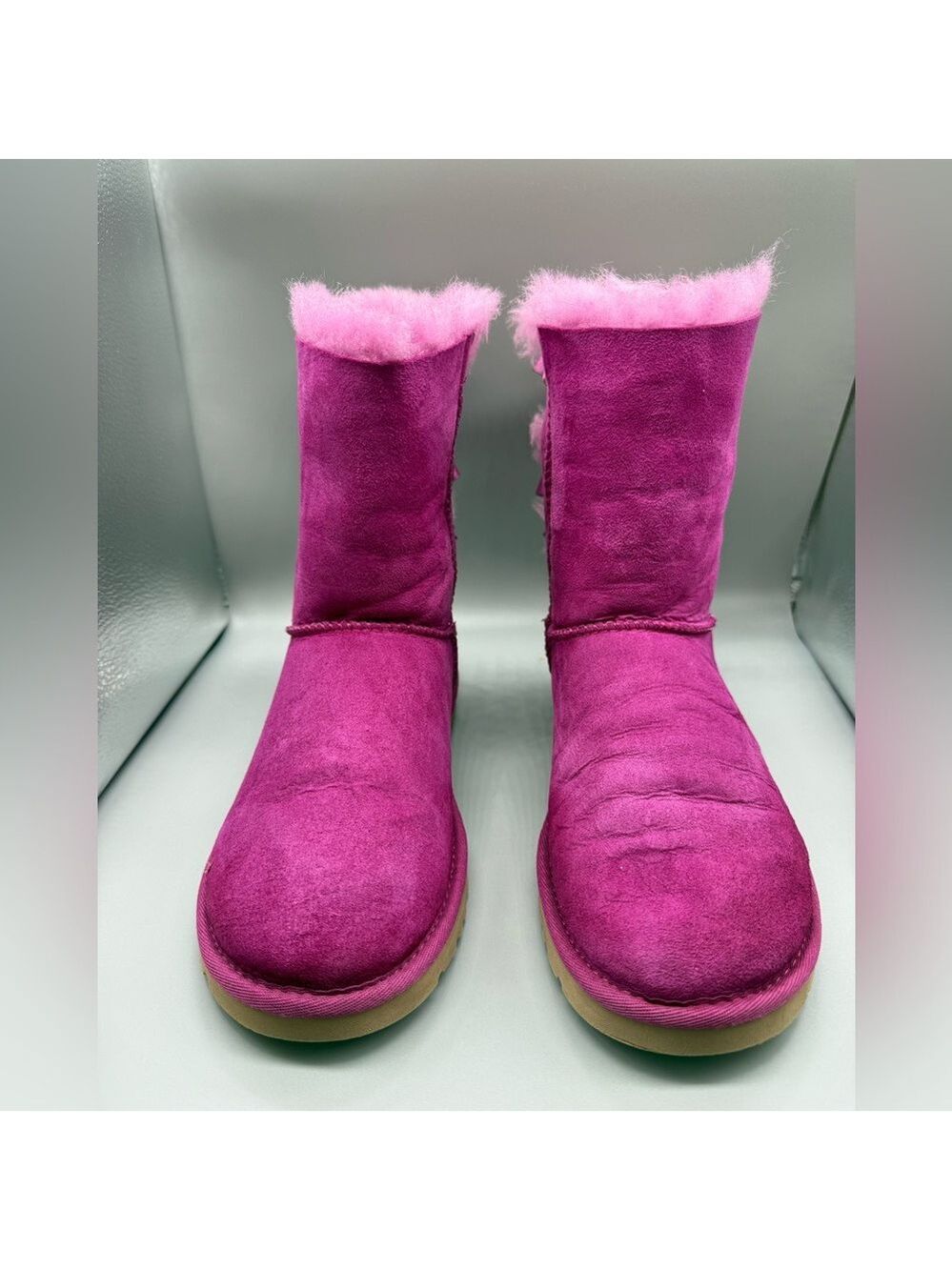 UGG Classic Bailey Bow II Boots in Paz Pink /US Womens Size 6 / Gently Used - Picture 6 of 12